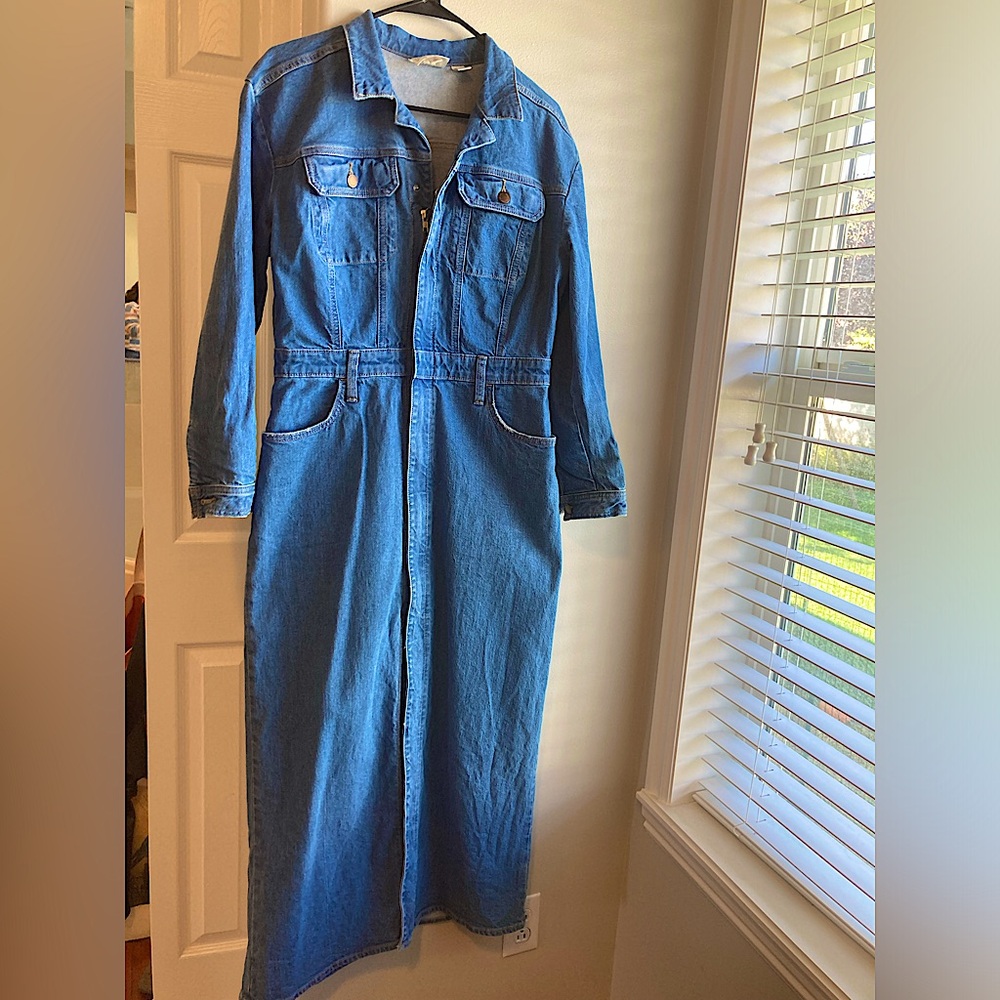 Cute maxi denim dress, size 8